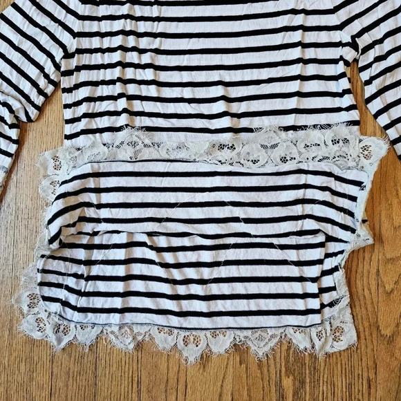 WHBM top stripes and lace size S - Picture 6 of 7